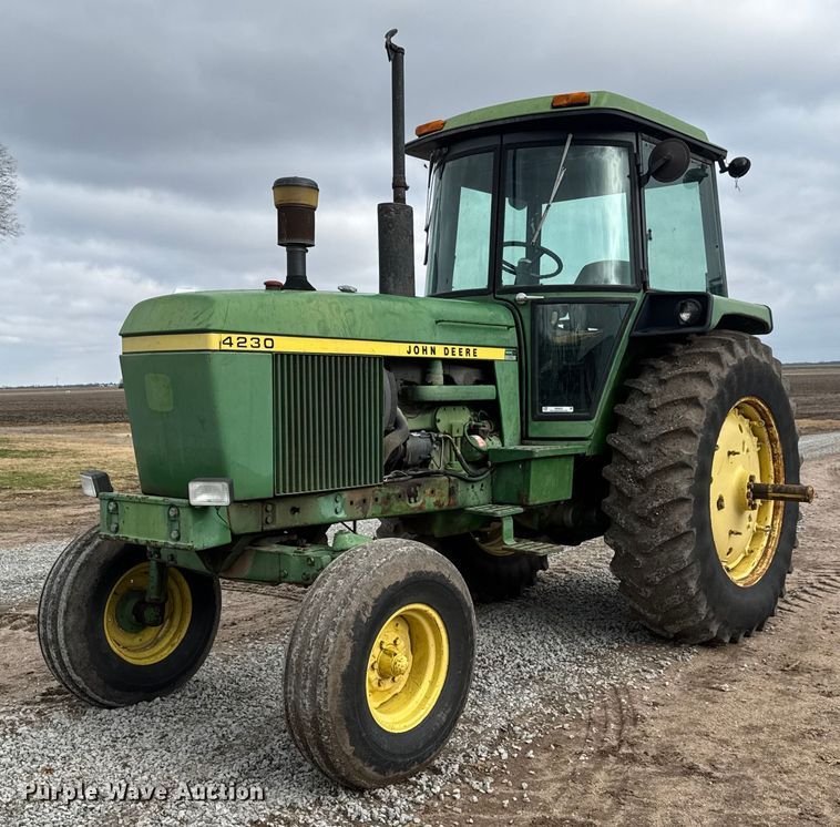 1975 John Deere 4230 tractor - NB9025