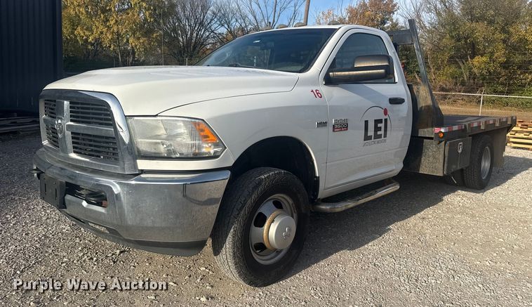 2012 Dodge Ram 3500HD flatbed pickup truck - DQ4147