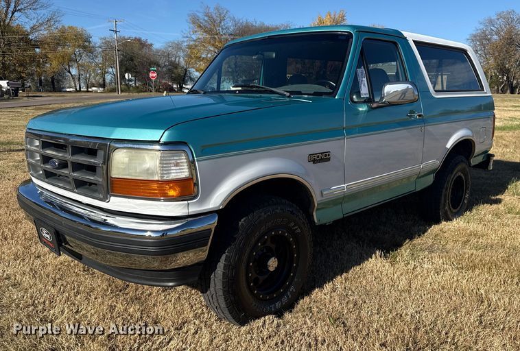 1995 Ford Bronco SUV - DQ4151