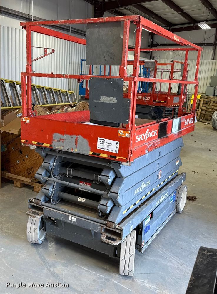 Skyjack SJIII 4632 scissor lift - DQ7745