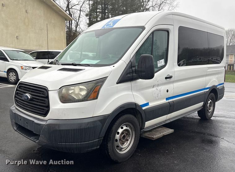 2015 Ford Transit 150 delivery van - DT2754
