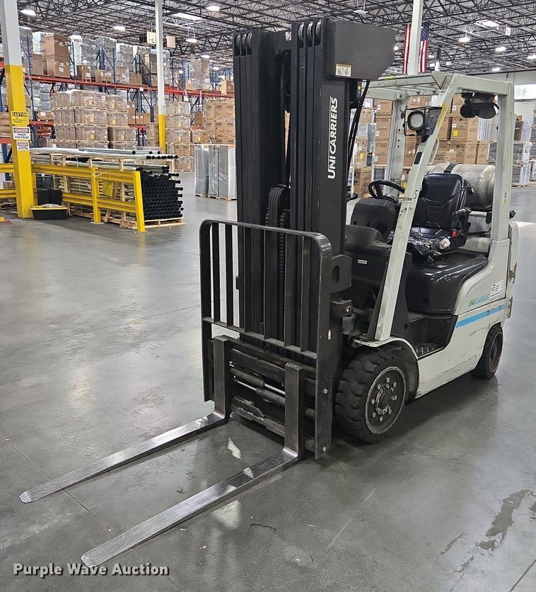 2018 UniCarriers CSF40 forklift - DT4722