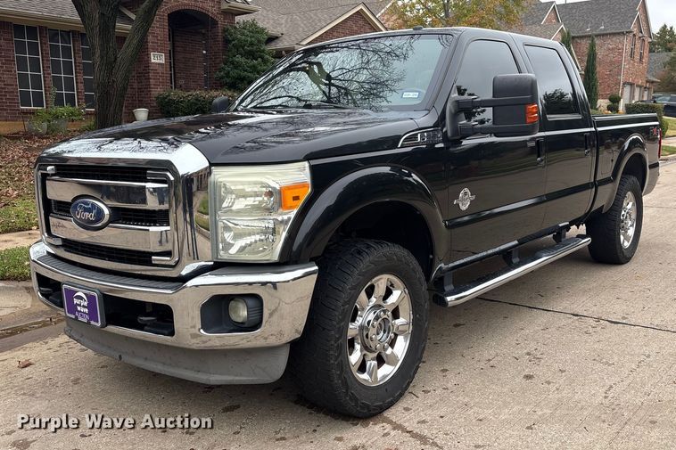 2011 Ford F250 Crew Cab pickup truck - DT4974