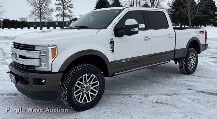 2017 Ford F250 King Ranch Crew Cab pickup truck - DT6486