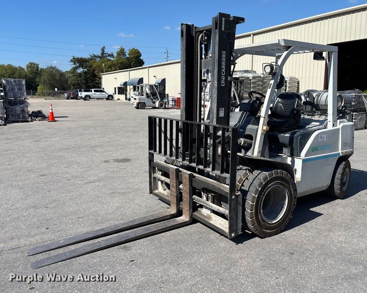 2017 UniCarriers PF80YLP forklift - DU0270