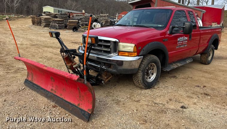 2001 Ford F250 Super Duty XLT SuperCab pickup truck - DW6725