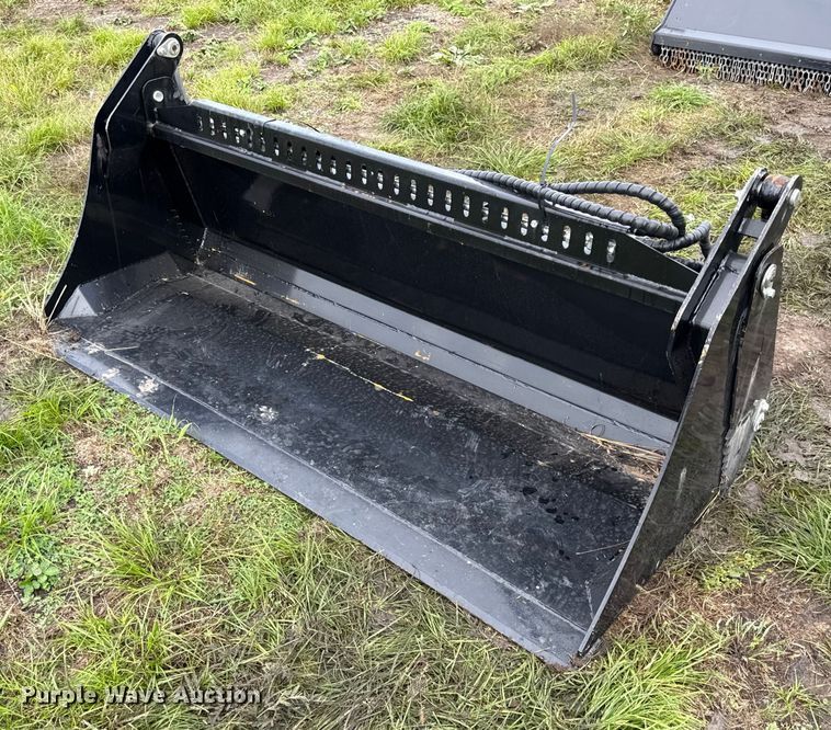 2025 GIYI KH72 4-in-1 skid steer bucket - DY8269