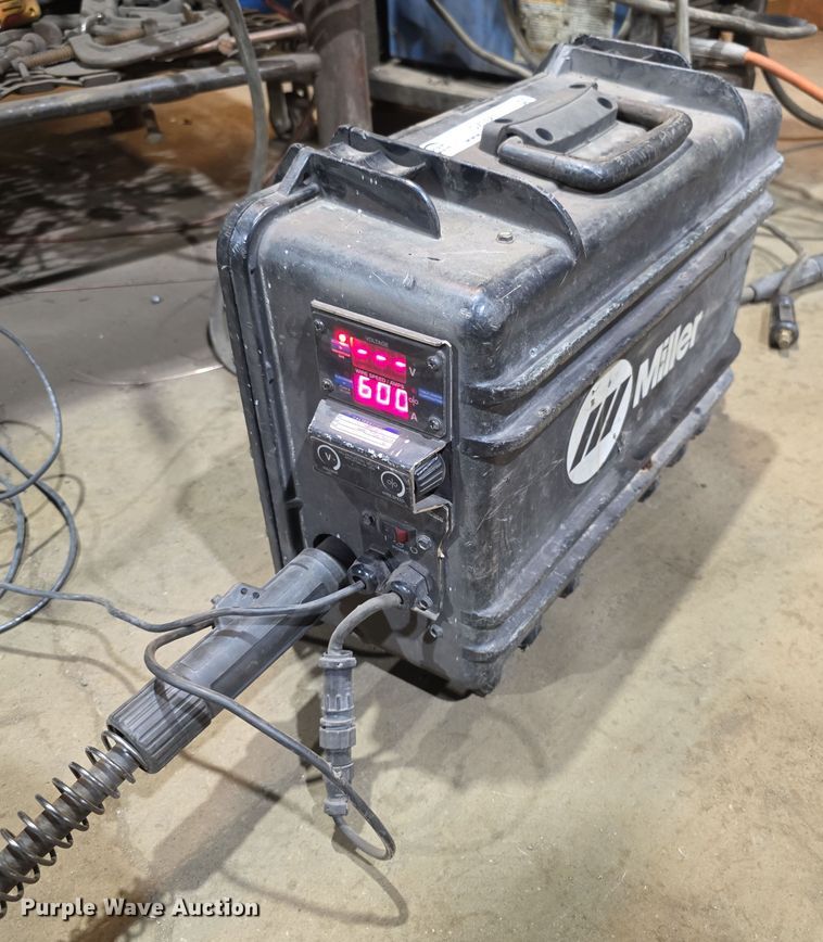 Miller ArcReach SuitCase 12 welder - DZ3587