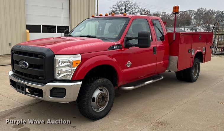 2015 Ford F350 Super Duty XL SuperCab utility bed pickup truck - EA2095