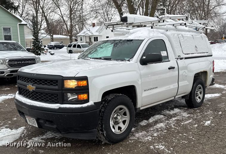 2015 Chevrolet Silverado 1500 pickup truck - EA2132