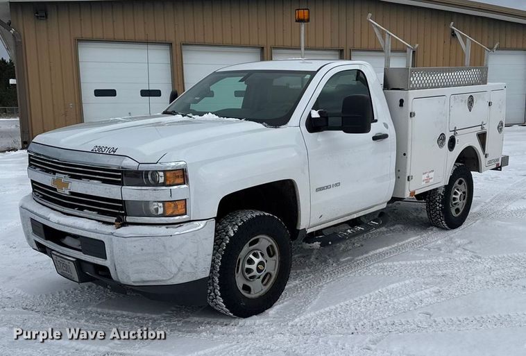 2016 Chevrolet Silverado 2500HD utility bed pickup truck - EA2137