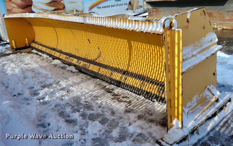 Henke snow pusher - EA2769