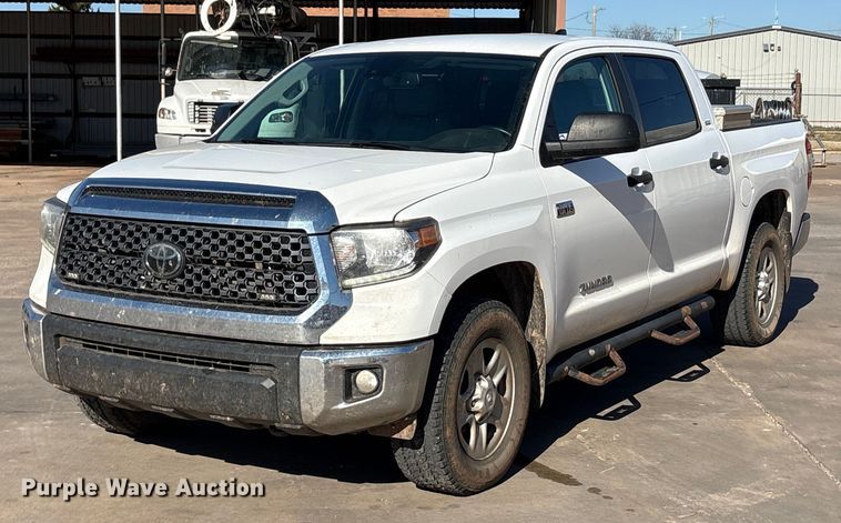 2020 Toyota Tundra CrewMax pickup truck - EA7817