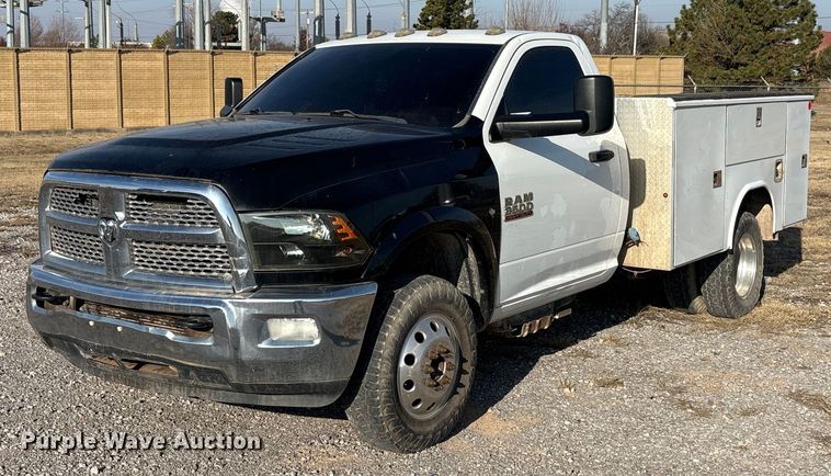 2015 RAM 3500 utility bed pickup truck - EA7858