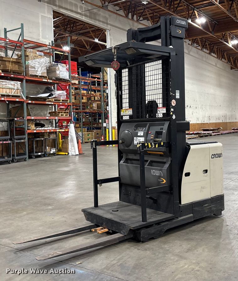 2016 Crown SP3520-30 order picker - EC8151