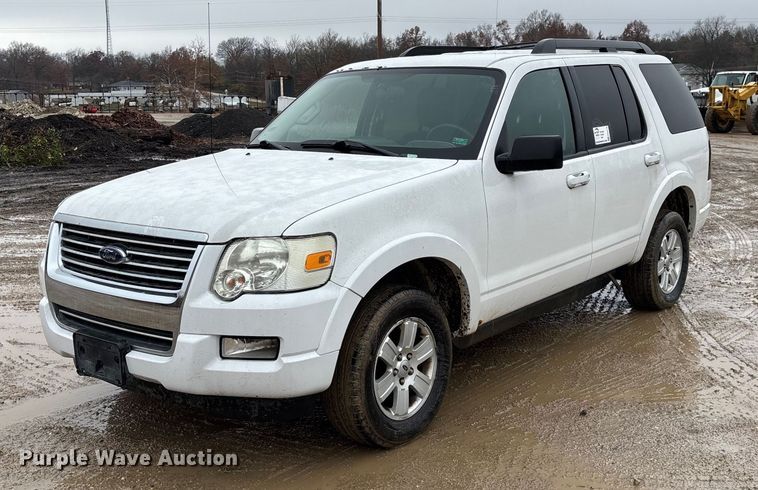 2010 Ford Explorer SUV - ED2410