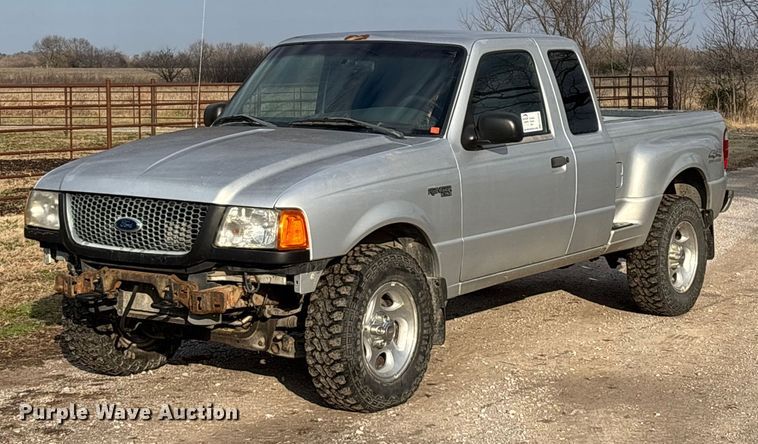 2001 Ford Ranger Edge SuperCab pickup truck - ED2430