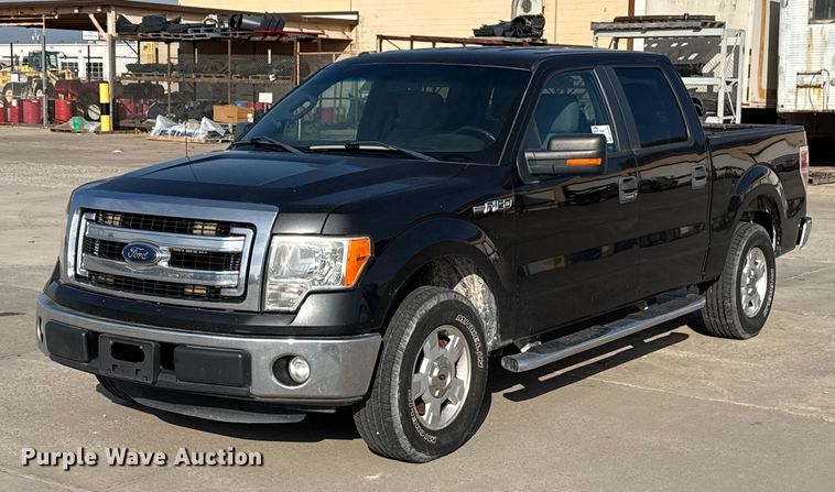 2014 Ford F150 SuperCrew pickup truck - EE3383