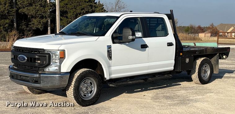 2022 Ford F250 Super Duty Crew Cab truck cab and chassis - EE4466