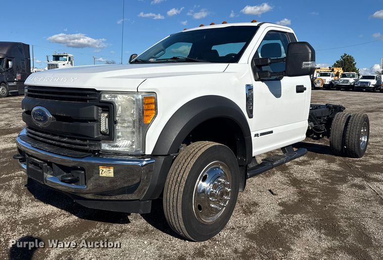 2017 Ford F550 Super Duty XL pickup truck cab and chassis - EG1799