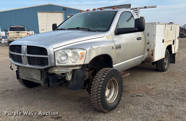 2009 Dodge Ram 3500HD utility bed pickup truck - EN0090