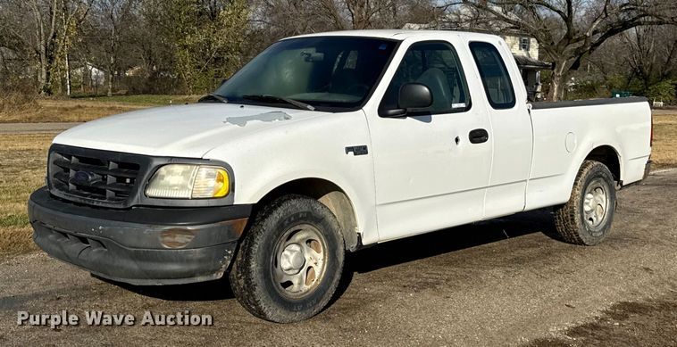 2001 Ford F150 SuperCab pickup truck - EN0109