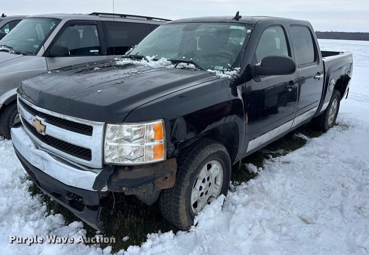 2008 Chevrolet Silverado 1500 Crew Cab pickup truck - EN0761
