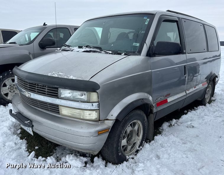 1997 Chevrolet Astro van - EN0762