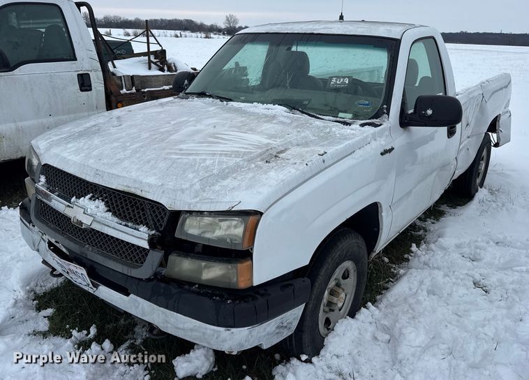 2003 Chevrolet Silverado 1500 pickup truck - EN0765