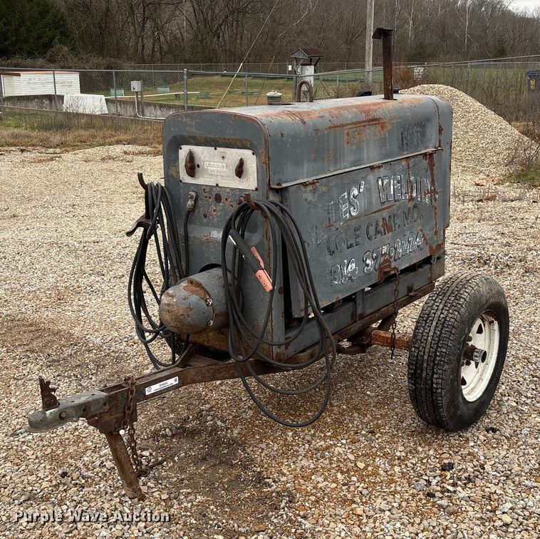 Lincoln SA200FT63 welder - EN5834