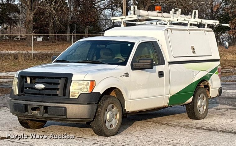 2009 Ford F150 XL pickup truck - EN5871