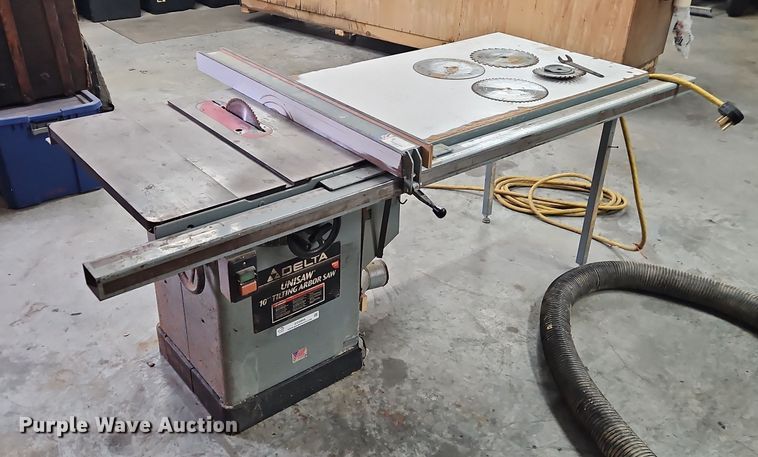 Delta Unisaw table saw - EO4869