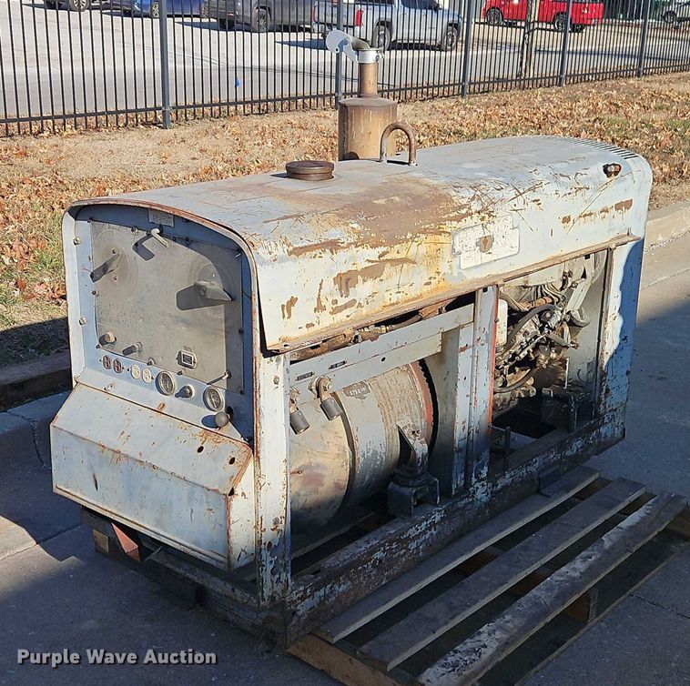 Lincoln SAE-350 welder/generator - EO4902