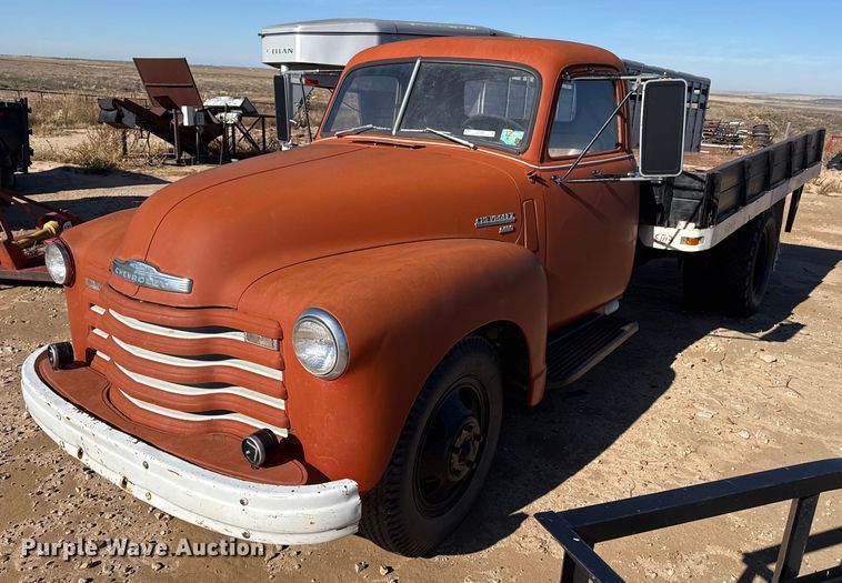 Chevrolet 6400 flatbed truck - EP2544