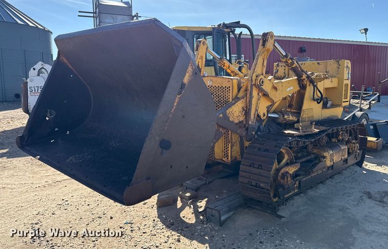 Drott 9K3 track loader - EP2546