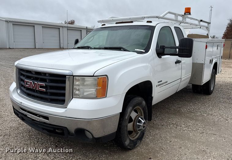 2008 GMC 3500HD Ext. Cab utility bed pickup truck - EP2595