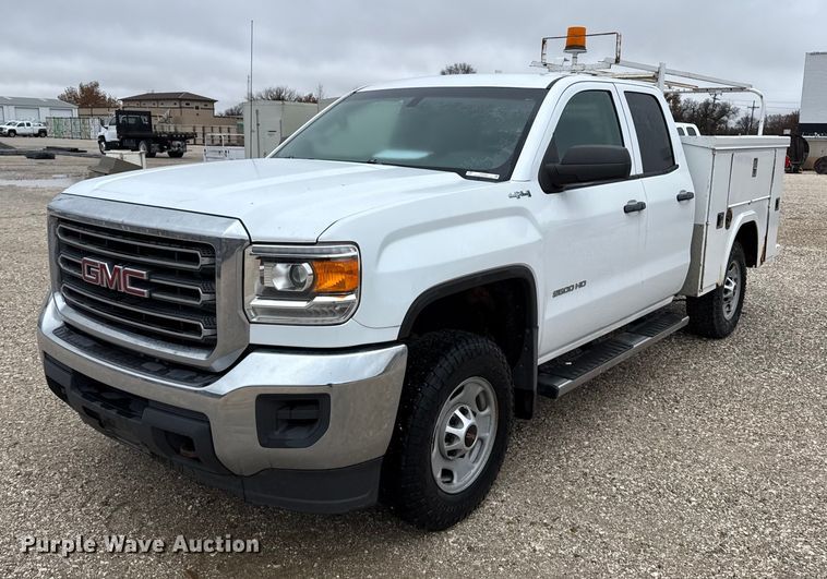 2017 GMC Sierra 2500HD Double Cab utility bed pickup truck - EP2605