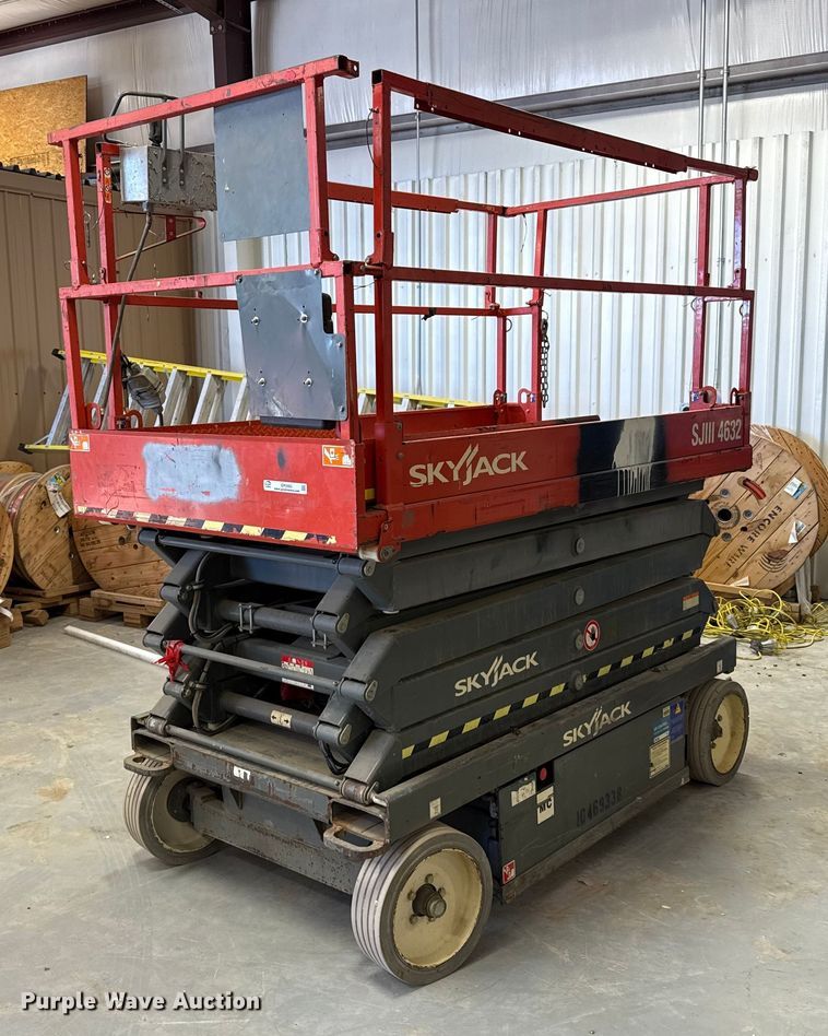 Skyjack SJIII 4632 scissor lift - EP2663