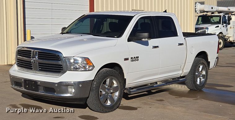 2018 RAM 1500 Crew Cab pickup truck - ET5346