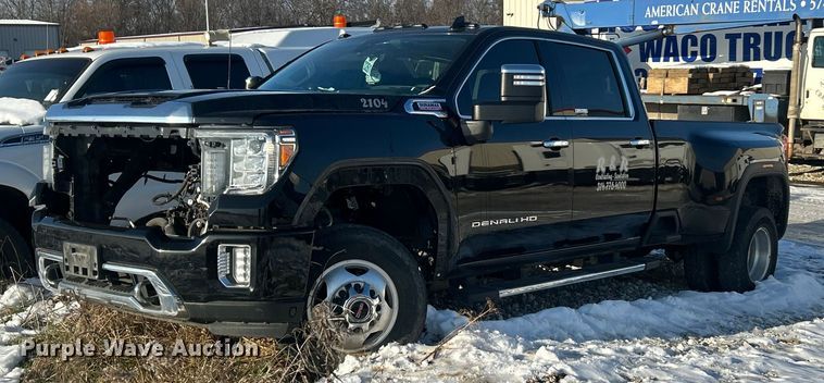 2020 GMC Sierra 3500HD Denali Crew Cab pickup truck - ET6761