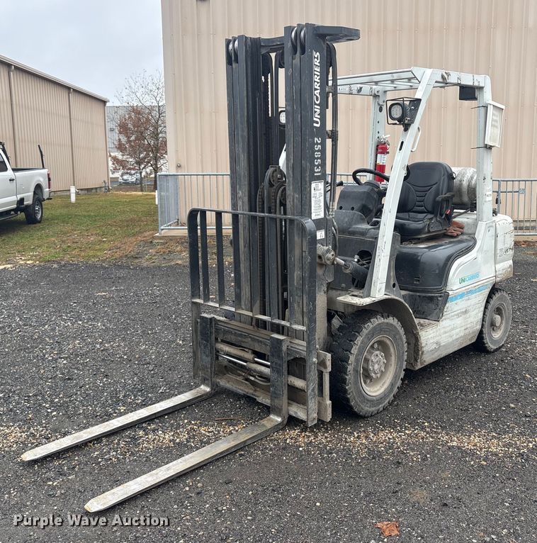 2016 UniCarriers PF50 forklift - ET8606