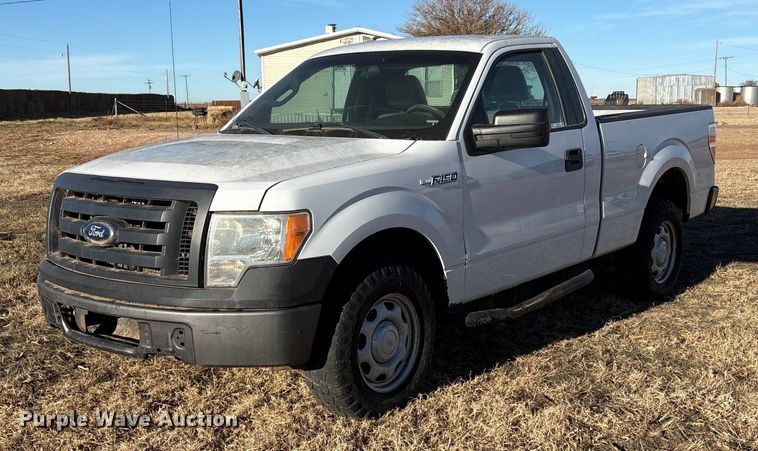 2010 Ford F150 pickup truck - EU4733