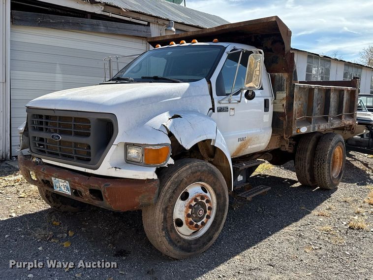 2000 Ford F-750 dump truck - EU5431