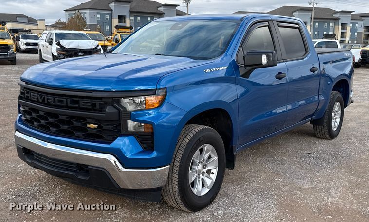 2022 Chevrolet Silverado 1500 Crew Cab pickup truck - EU5464
