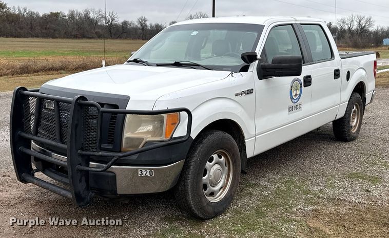 2010 Ford F-150 SuperCrew pickup truck - EU5482