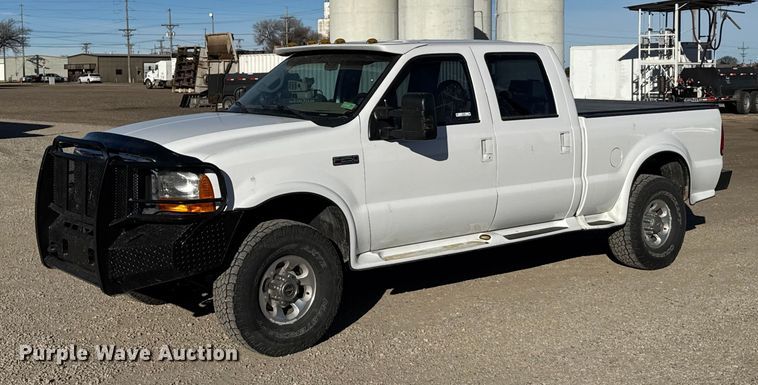 1999 Ford F250 Super Duty Crew Cab pickup truck - EU6466