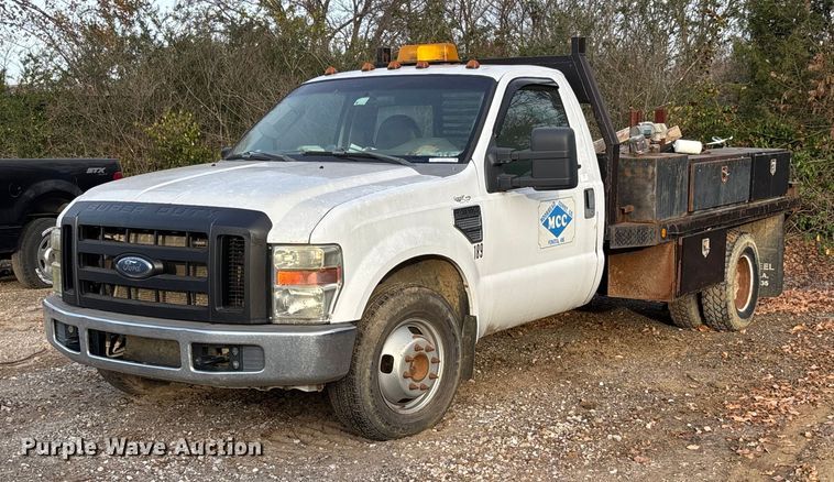 2009 Ford F350 XL Super Duty flatbed pickup truck - EV3337