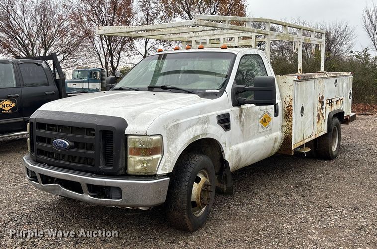 2008 Ford F350 XL Super Duty utility bed pickup truck - EV3340