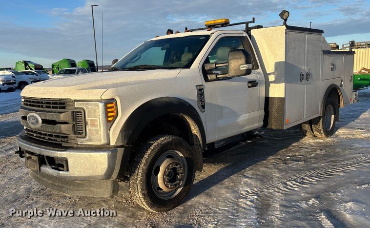 2017 Ford F550 utility / service truck - FG1535