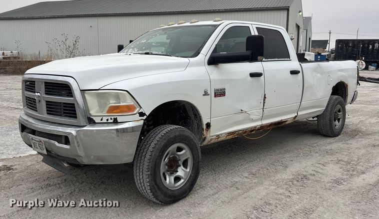 2011 Dodge Ram 2500 Crew Cab pickup truck - FG1550